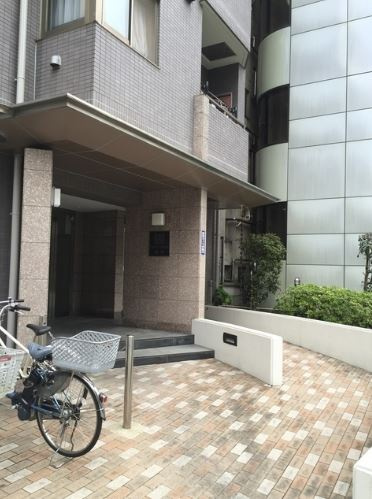 エクセルシオール新宿のエントランス|エクセルシオール新宿