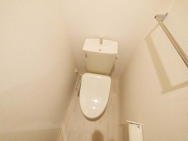 ヴァンベールコートのトイレ|落ち着いたトイレです