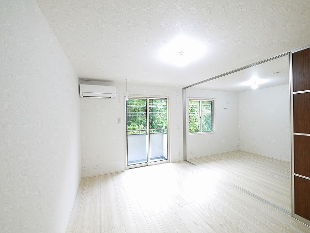 ヴァンベールコートの居間・リビング|ゆったりとした居間です