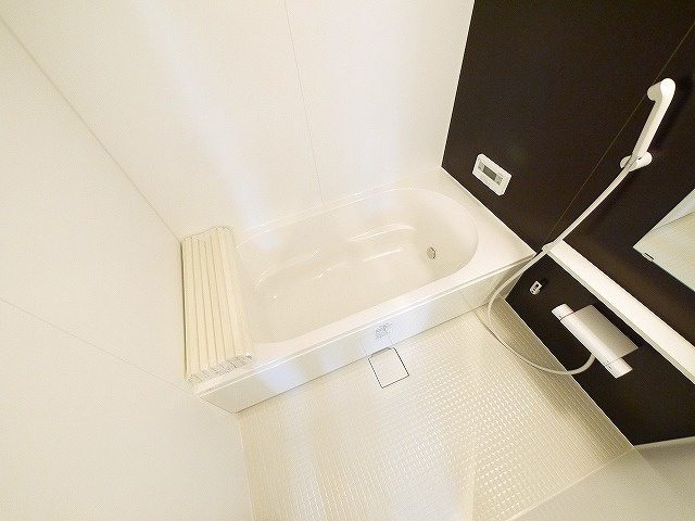 ヴァンベールコートの浴室|きれいなお風呂です