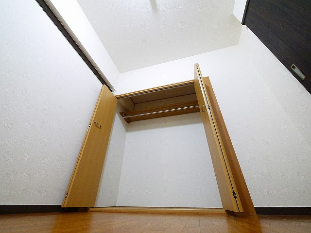 三幸マンションの収納|たっぷりとした収納スペースです