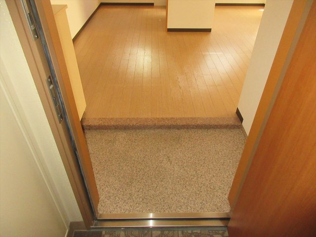 サン・サカエビル｜名古屋市の賃貸ならMy賃貸の玄関|サン・サカエビル