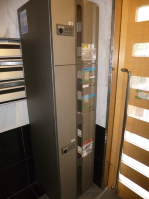 【エントランス】 | フォレストコートイースト | 宅配ボックス！