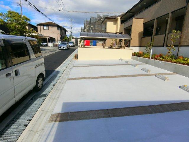 レスペランス向陽台の駐車場