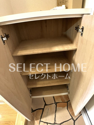  | シャルモン・ナポール