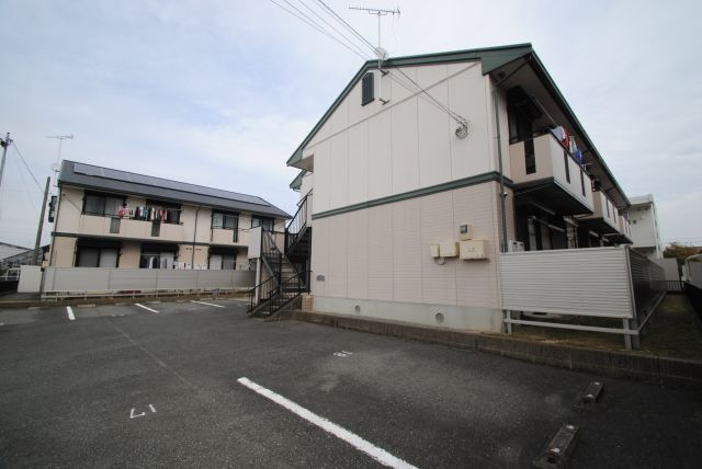 セジュール西小森野Ｂ棟の外観
