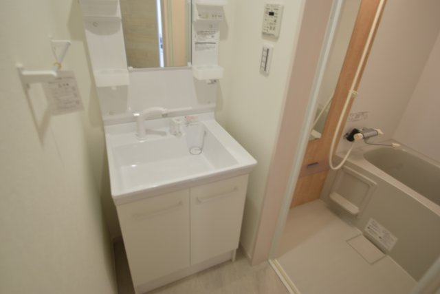 Ulalaの洗面所|独立洗面台があります。