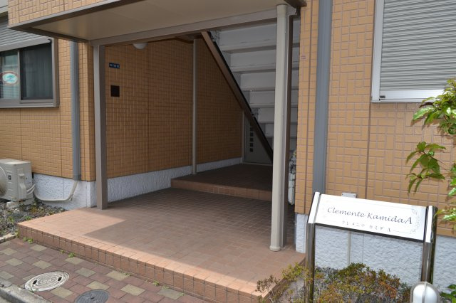 クレメンテカミダＡのエントランス