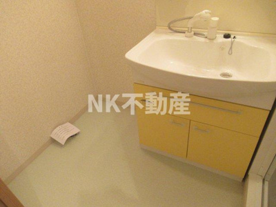 【洗面所】 | アーク島之内（吉田賃貸） | 脱衣スペースもあります