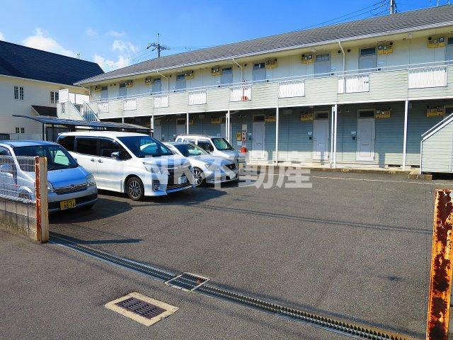【駐車場】 | エステートピアE.V.O(エステートピアイーブイオー）（八戸ノ里賃貸） | 駐車場です。空きはご確認下さい
