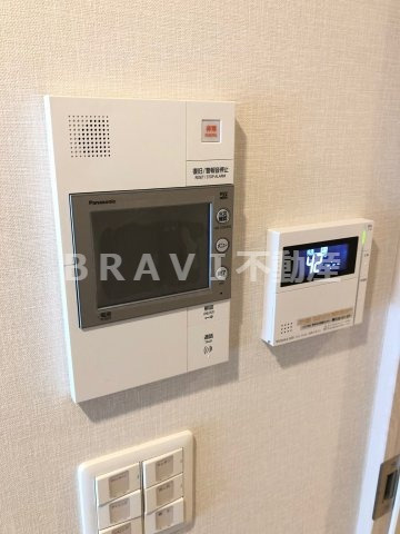 OPUS RESIDENCE SHINSAIBASHI SOUTH　BRAVI不動産のセキュリティ|【オーパスレジデンス心斎橋サウス】モニター付インターホン