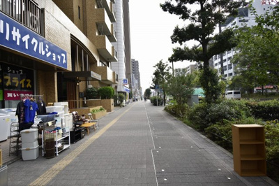 【周辺】 | ライオンズマンション川崎貝塚 | 前面道路