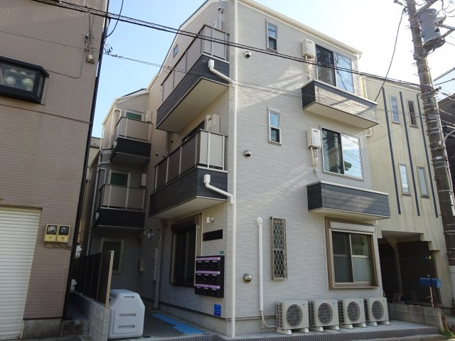 シャンテ篠崎の外観