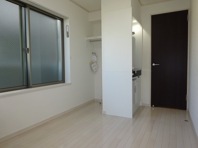 シャンテ篠崎の洋室