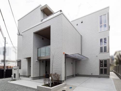 シャーメゾン下山手の外観