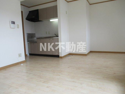 【居間・リビング】 | メゾンエクセル（河内花園） | 使いやすい居間です