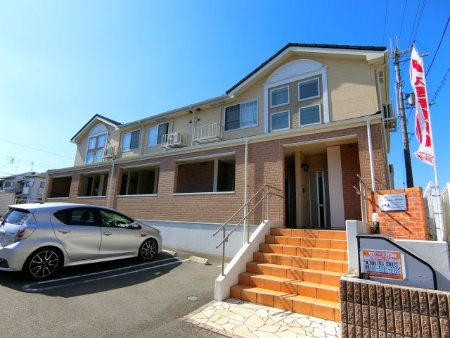 クリプトメリア　アヴェニュ－の外観