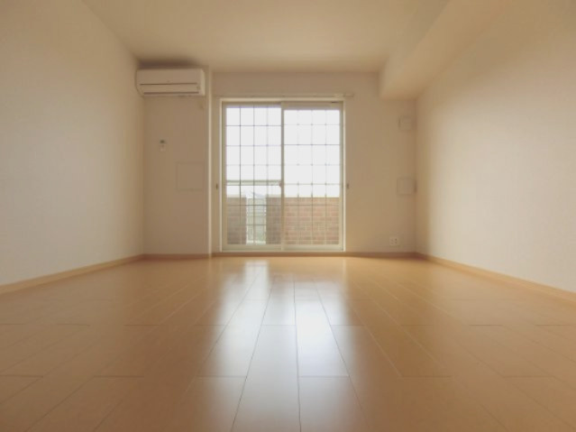 クリプトメリア　アヴェニュ－の居間・リビング