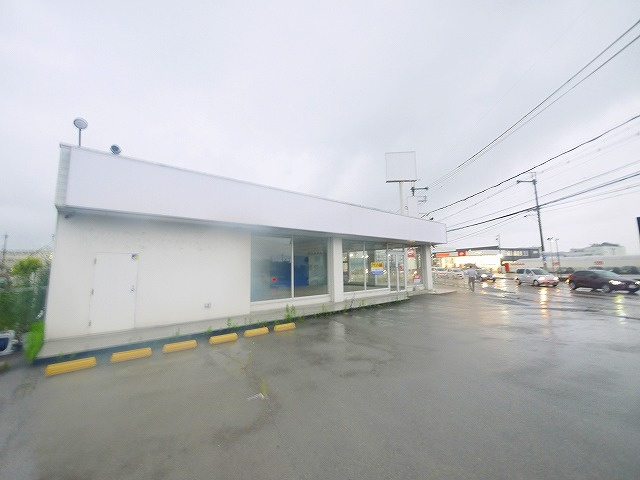 上三橋町テナントの外観