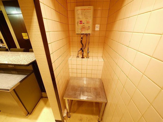 アルファプレイスの内装