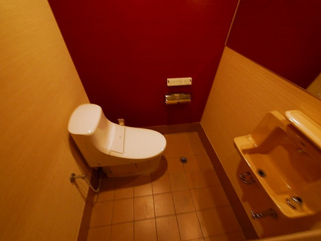 アルファプレイスの内装