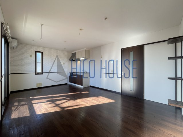 コンフォートフィオーレの居間・リビング