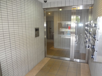 【エントランス】