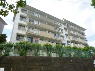 【外観】 | 人気の1階部分・角部屋住戸につき日照良好！子育てにも適した環境です♪