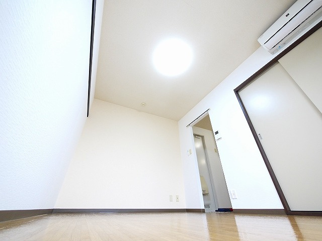 ハイツてんがいAの洋室