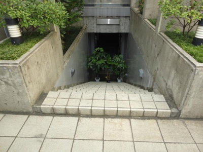 【エントランス】 | 蓮見ビル