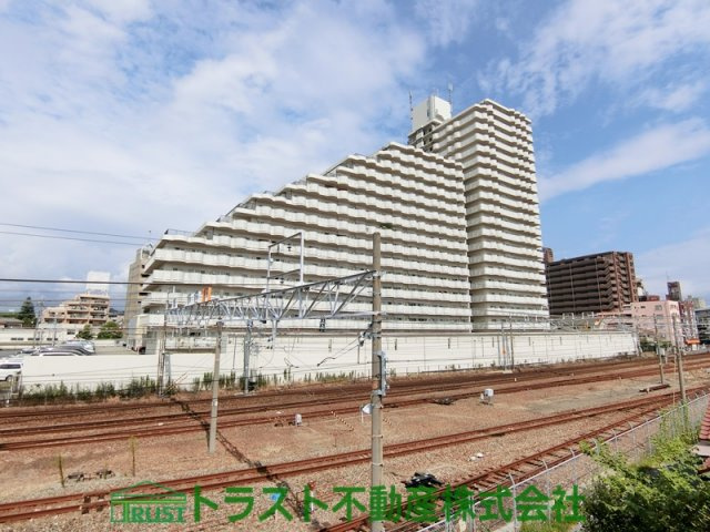 サバービアシティ２１C棟の外観