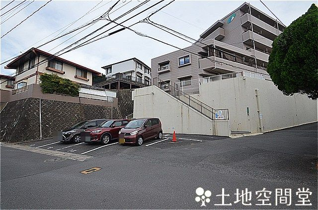 メゾンモンブラン永犬丸Ⅱの駐車場