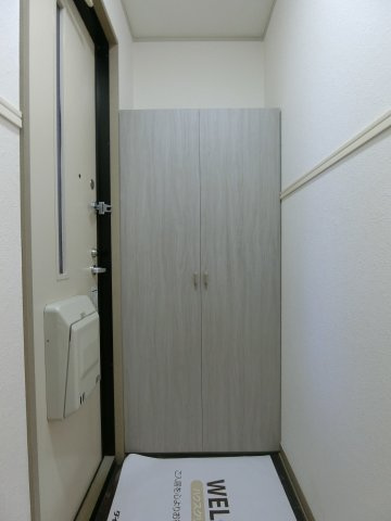 プリムローズⅢA棟の玄関