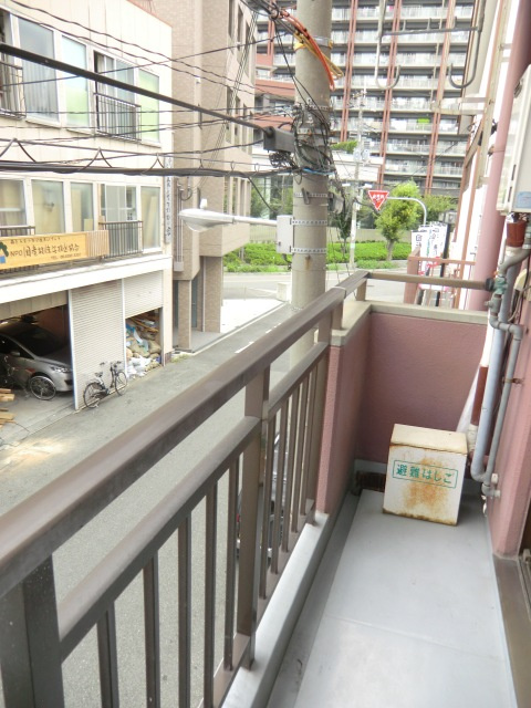 日誠マンションのバルコニー