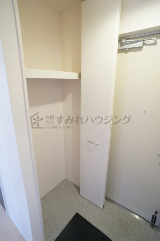 フィオーレの玄関|参考、同建物・同間取りの号室