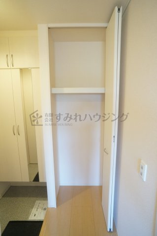 フィオーレの収納|参考、同建物・同間取りの号室