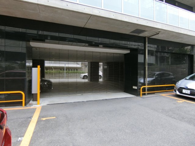 【駐車場】 | Cent quatre(サンカトル)