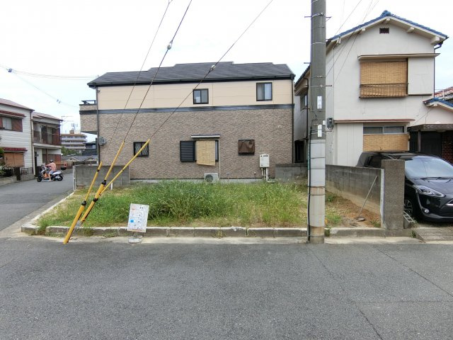 明石市朝霧南町4丁目　新築戸建の前面道路含む現地写真
