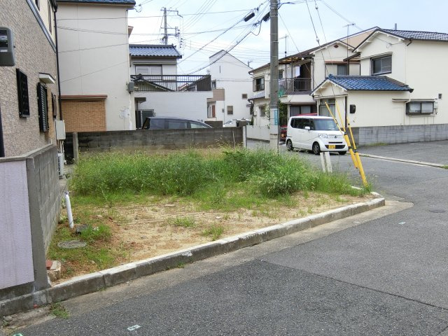 明石市朝霧南町4丁目　新築戸建の前面道路含む現地写真|角地