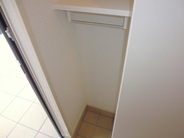 ブルー　エトワールＡの収納