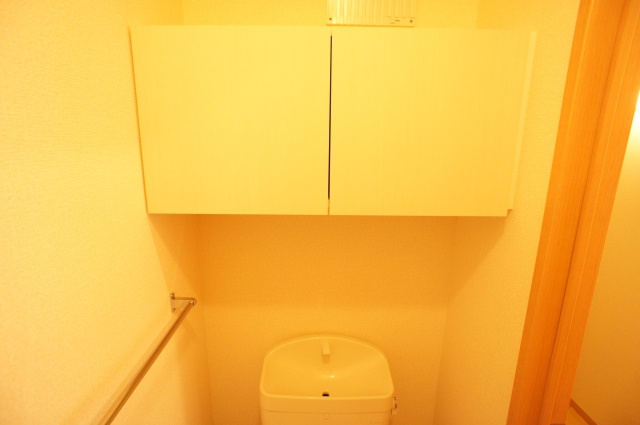 グリーンエシカルのトイレ|★トイレ上部にストック収納あり