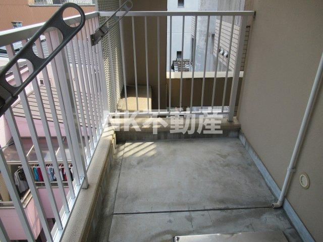 【バルコニー】 | 山中ビル（河内小阪賃貸） | お洗濯にも便利なバルコニー付き