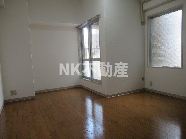 【居間・リビング】 | 山中ビル（河内小阪賃貸） | 洋室です