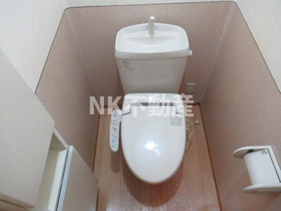 【トイレ】 | カーサ・ジュネスB | 清潔感のあるトイレです