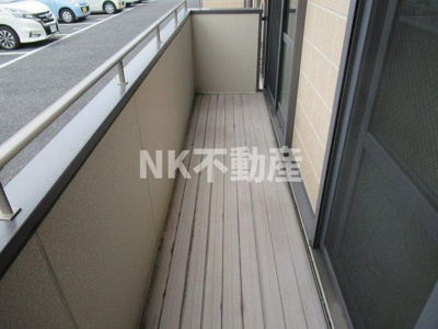 【バルコニー】 | カーサ・ジュネスB | お洗濯にも便利なバルコニー付き