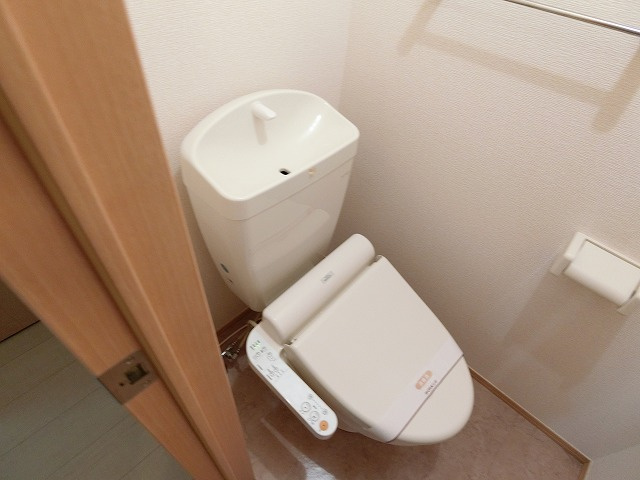 シャンティのトイレ