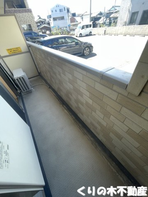 【バルコニー】 | ヤサカガーデン姫坂 | お洗濯にも便利なバルコニー付き