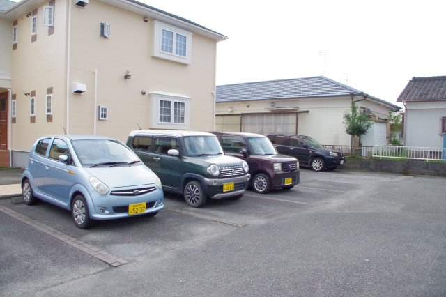 エルシーズ大塚壱番館の駐車場
