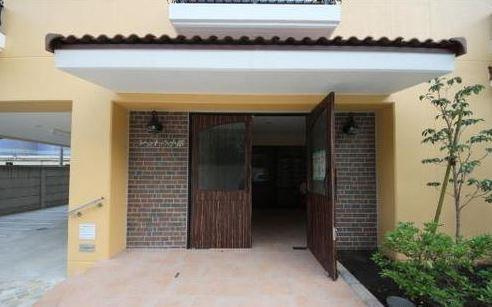 ロレットの小路のエントランス|ロレットの小路