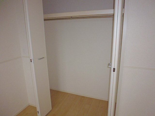 ブルー　エトワールOの収納|クローゼット